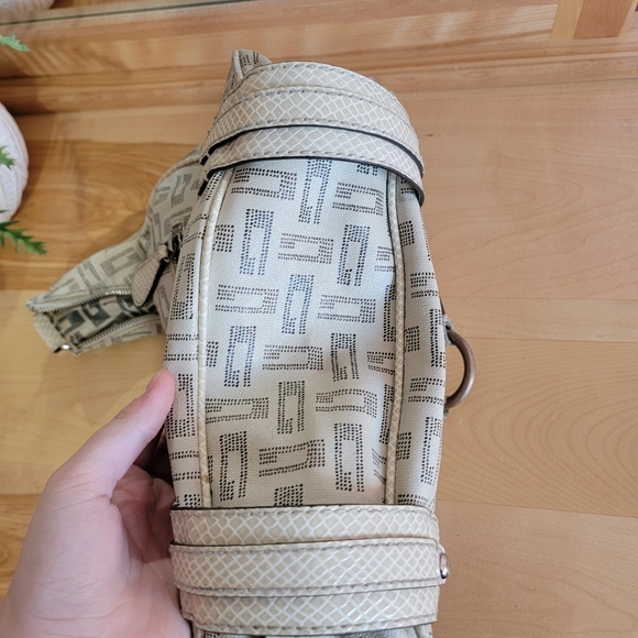 Guess Purse - Picture 8 of 10